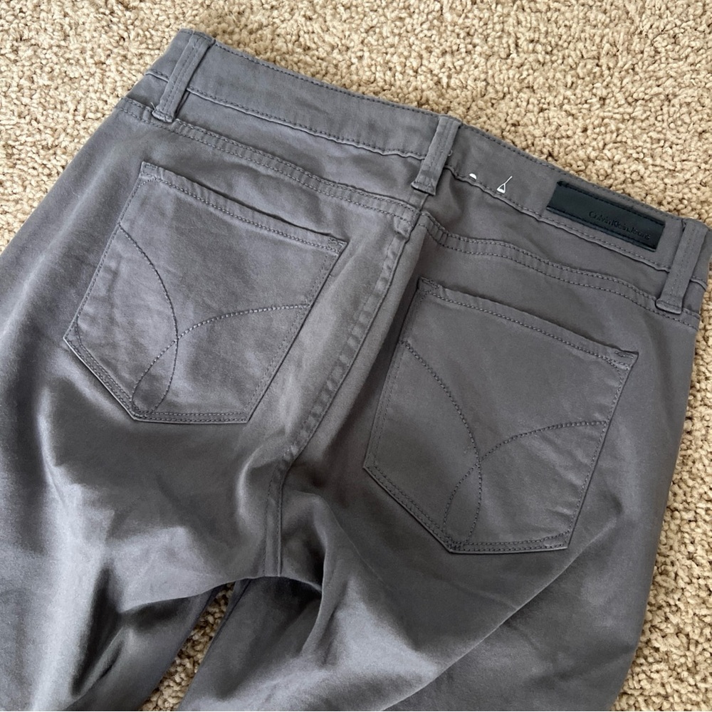 Calvin Klein Jeans Women’s Grey Mid-Rise Soft Stretch Skinny Pant Size 4 - Picture 6 of 12